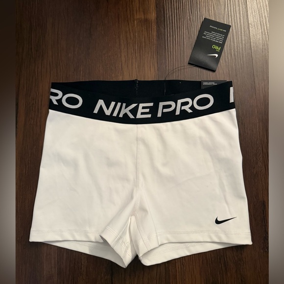 Nike Pro Women’s 3” Tight Fit Spandex Shorts White Size Medium - Picture 2 of 5